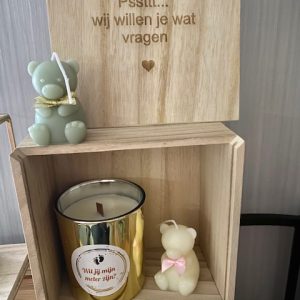 schuifkistje met een vraagje kaars en beertje