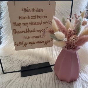 Flowerhoop met tekst -  Wil jij mijn meter zijn? met roos vaasje